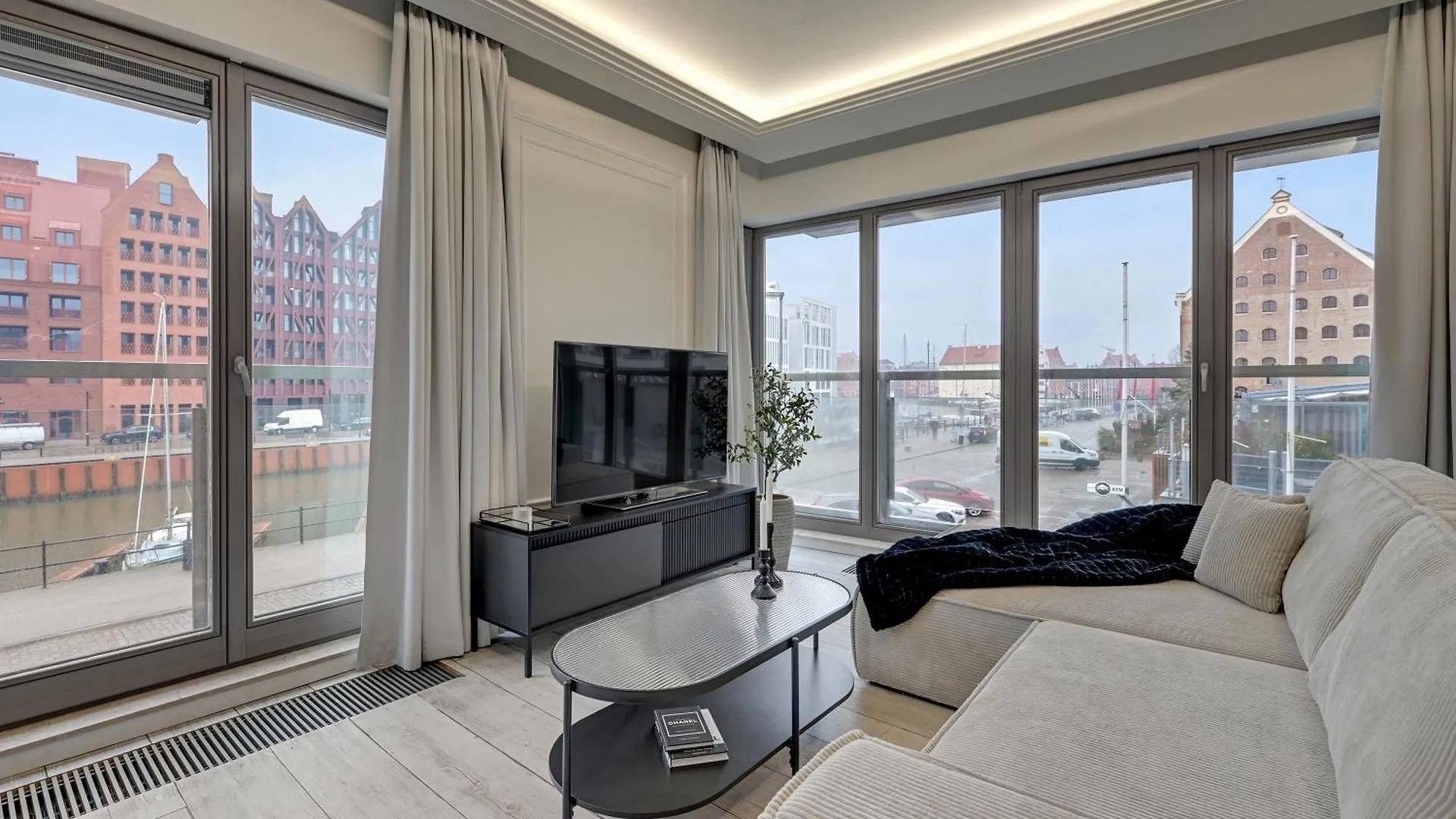 Waterlane River View Premium Spa, Pool & Gym By Downtown Apartments Gdansk